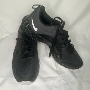 Black Nike size 10